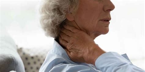 Nerv i kläm i nacken symtom